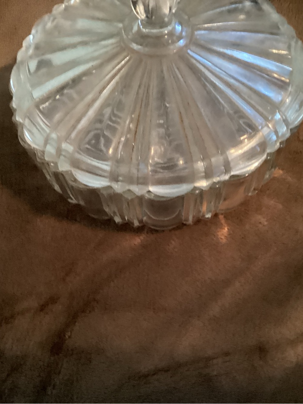 ANCHOR HOCKING CLEAR CUT GLASS CANDY DISH